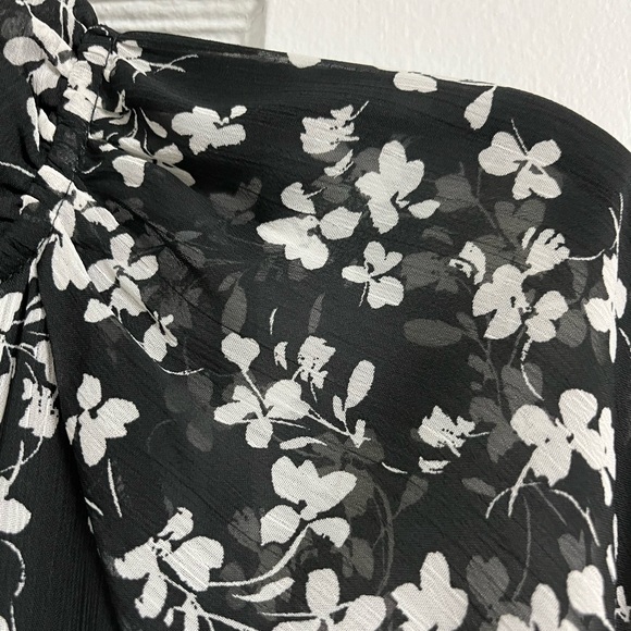 NWOT Aqua Midi Flounce Dress by Bloomingdale’s -black white floral - Size Small - Picture 3 of 11